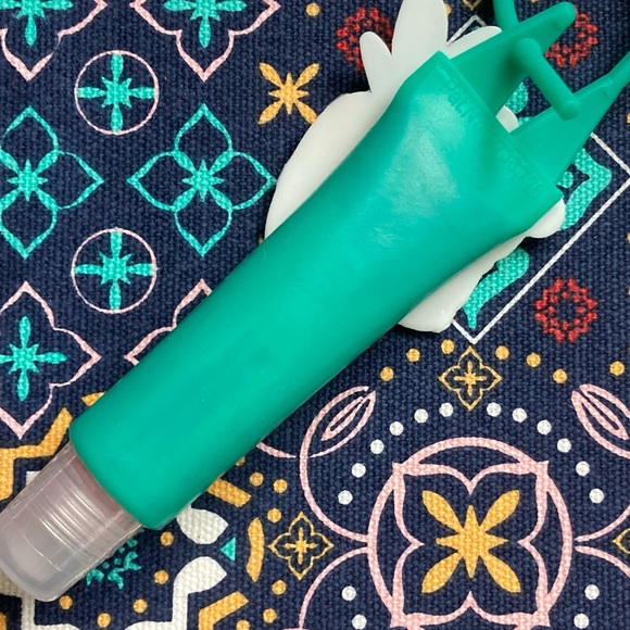 New Orange Iridescent Lip Gloss +Travel Ca… - Picture 6 of 6